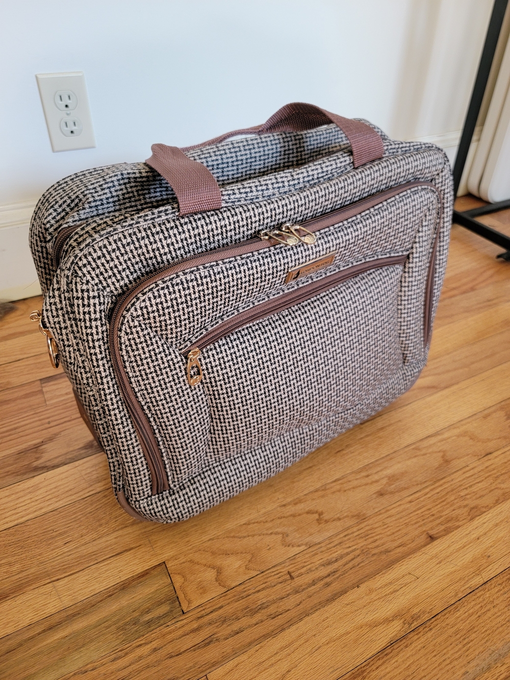 Tweed Overnight/Carryon Roller Bag